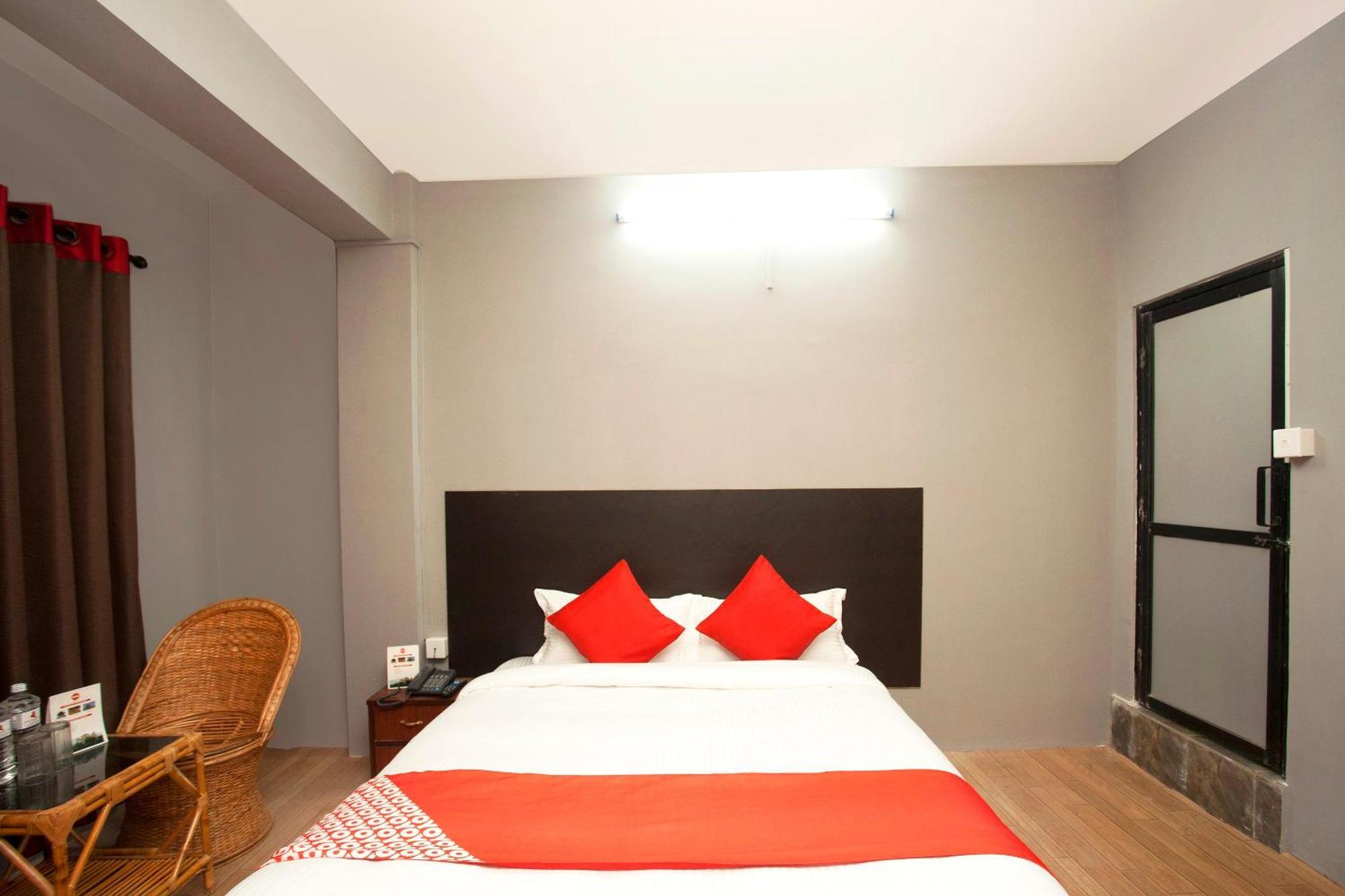 Oyo 587 Hotel Tradition Inn Kathmandu Exterior photo