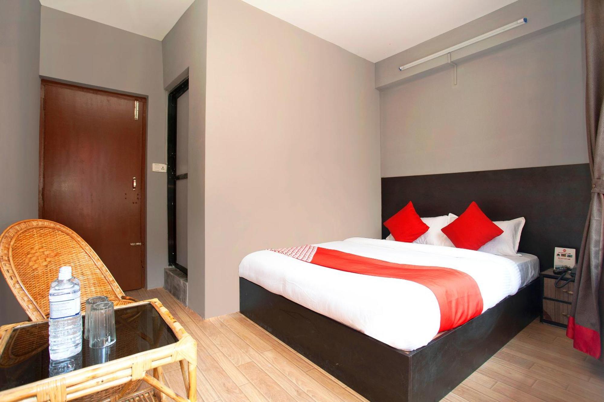 Oyo 587 Hotel Tradition Inn Kathmandu Exterior photo